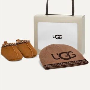 Ugg baby Tasman boot and beanie gift box size 0/1 (0-6 months)